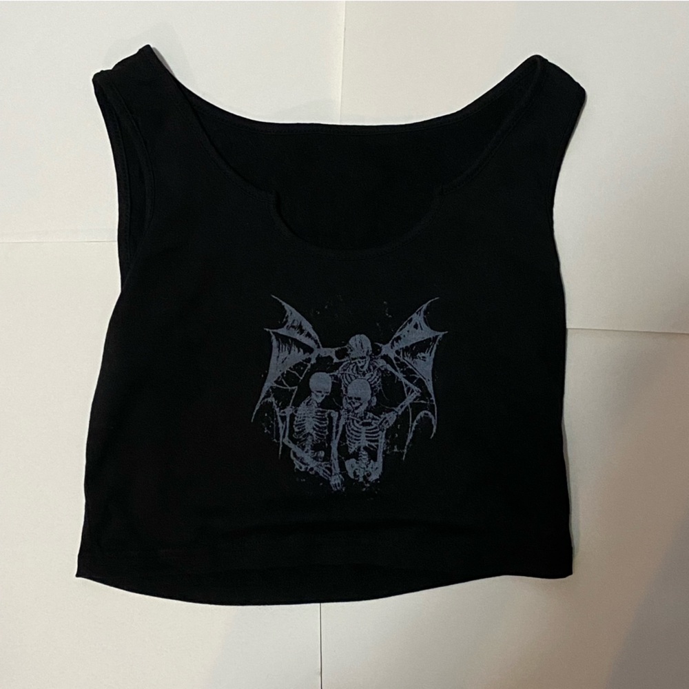 Skeleton w/ wings crop top 🩵